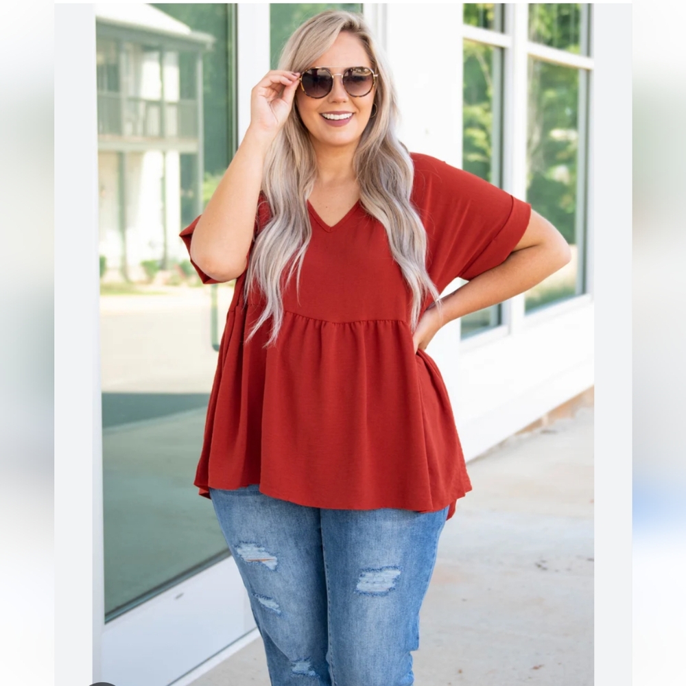 Chic Soul Wide Eyed Gaze Top, Brick Orange